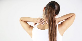 Douleurs au cou après le coucher des symptômes de troubles du système nerveux